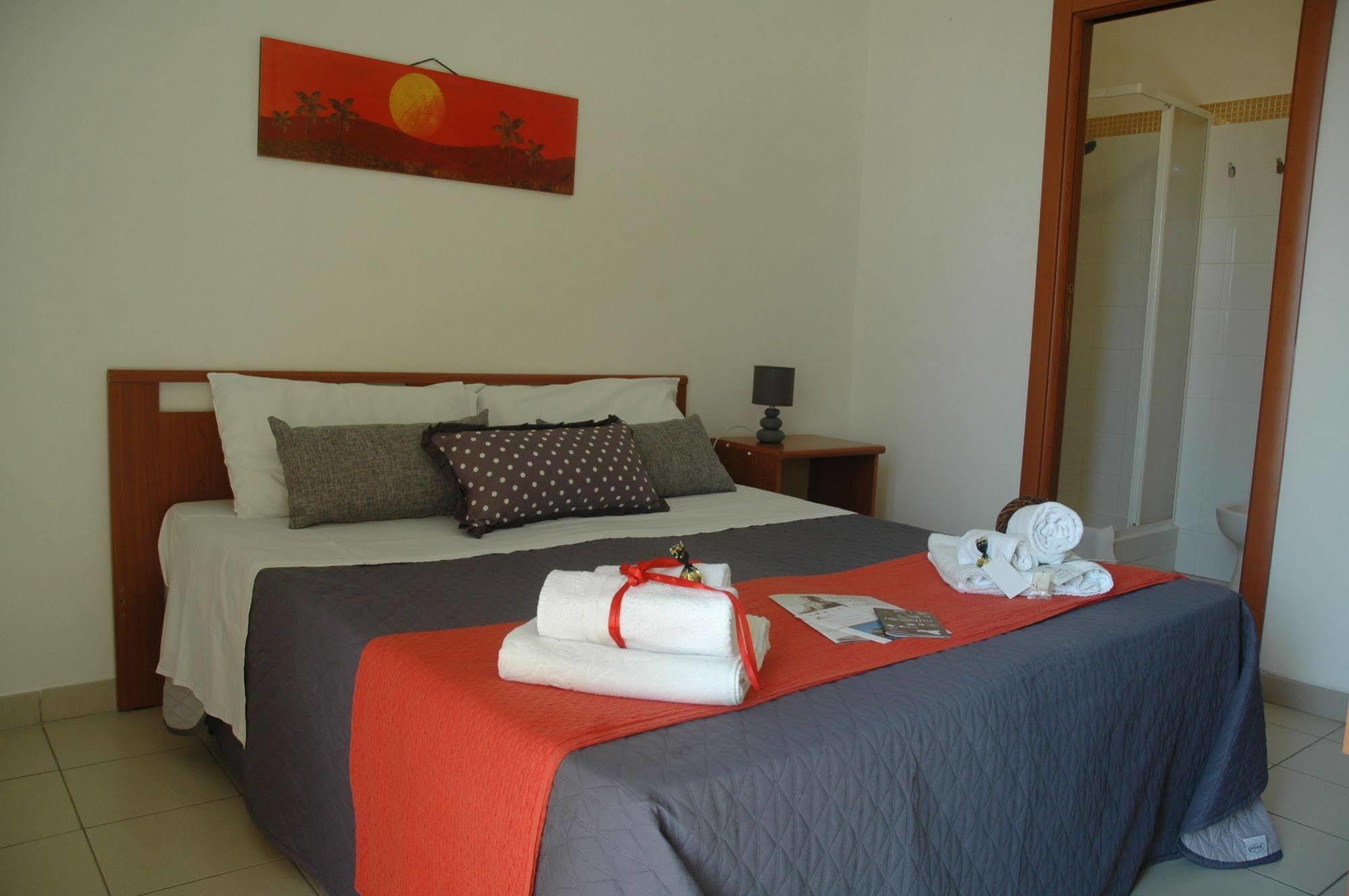 B&B Agora A 2 Minuti Dalla Valle Dei Templi E 5 Minuti Dal Mare 2*